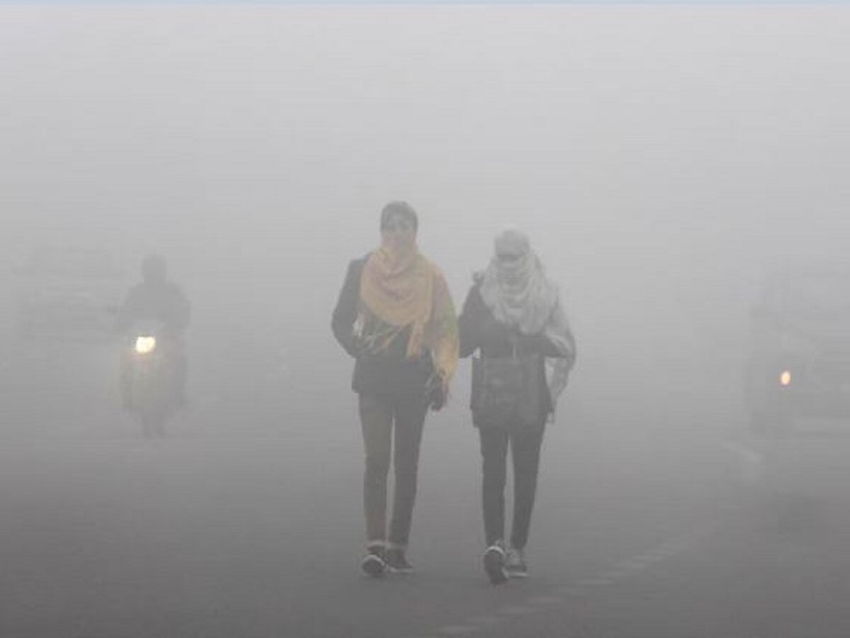 Delhi Dense Fog: ଦିଲ୍ଲୀରେ ଘନକୁହୁଡ଼ି, ଶୀତ ପାଇଁ ଜାରି ହେଲା ସତର୍କ ସୂଚନା