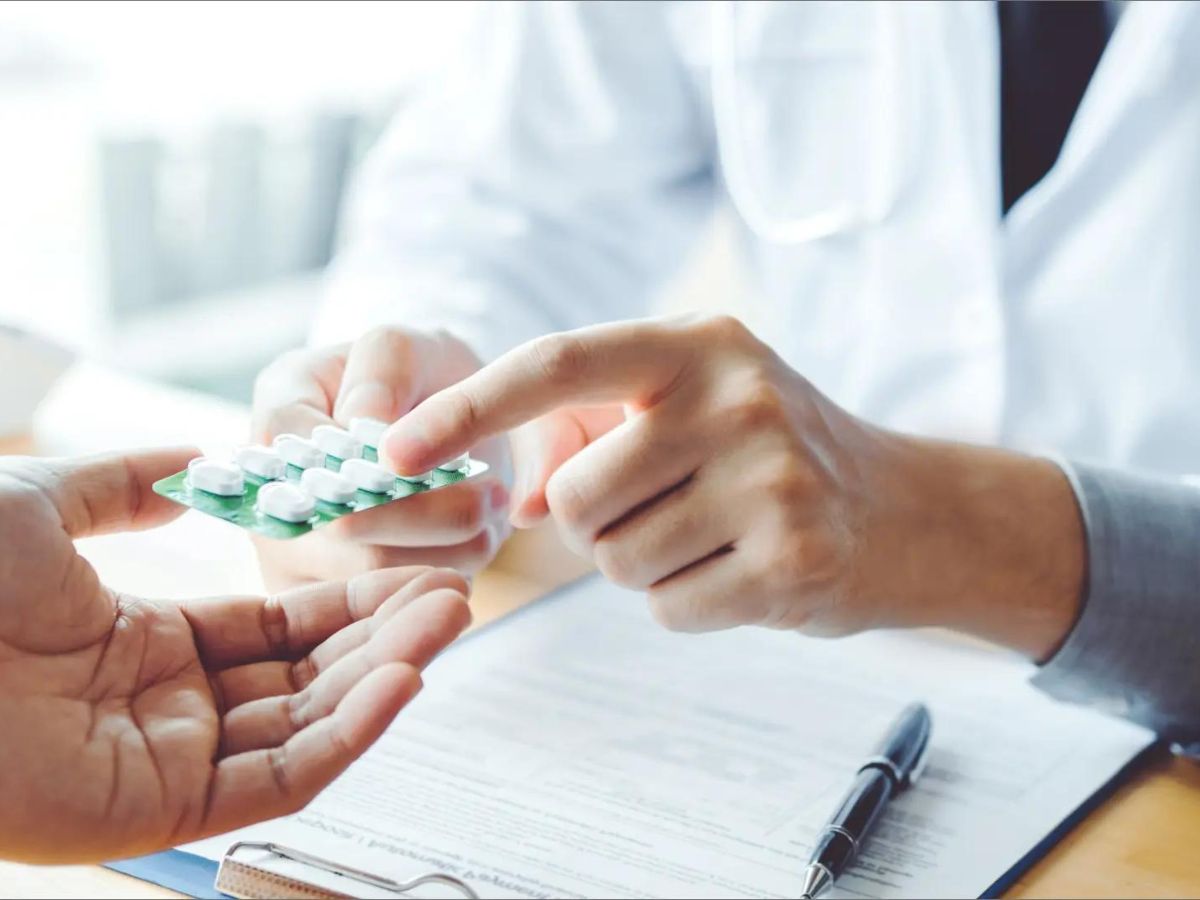 Antibiotics: ବିନା ପ୍ରେସକ୍ରିପସନରେ ଆଣ୍ଟିବାୟୋଟିକ୍ ମନା ! Antibiotics: ବିନା ପ୍ରେସକ୍ରିପସନରେ ଆଣ୍ଟିବାୟୋଟିକ୍ ମନା !