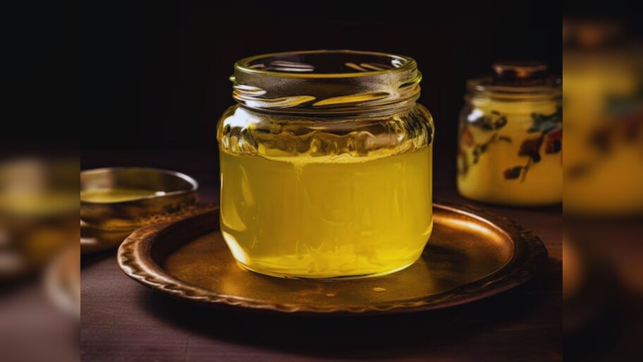 Benefits Of Ghee: ठंड के मौसम में घी के स्वास्थ्य लाभ, फायदे जान रह जाएंगे दंग