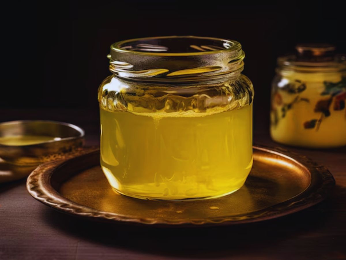 Benefits Of Ghee: ठंड के मौसम में घी के स्वास्थ्य लाभ, फायदे जान रह जाएंगे दंग Benefits Of Ghee: ठंड के मौसम में घी के स्वास्थ्य लाभ, फायदे जान रह जाएंगे दंग