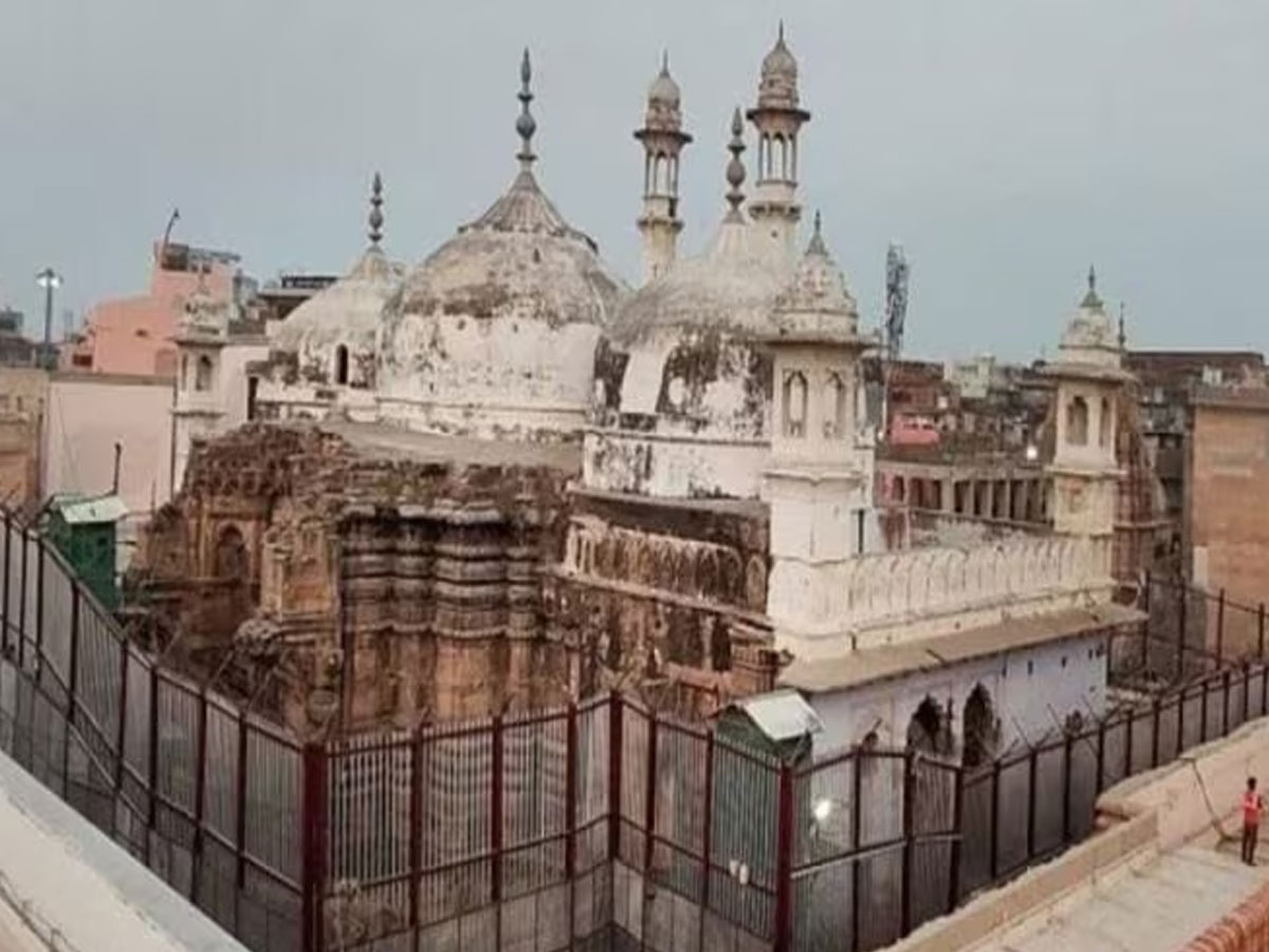 ज्ञानवापी मस्जिद के वजूखाने की शुरू हुई सफाई; SC ने दिया था ये आदेश ज्ञानवापी मस्जिद के वजूखाने की शुरू हुई सफाई; SC ने दिया था ये आदेश