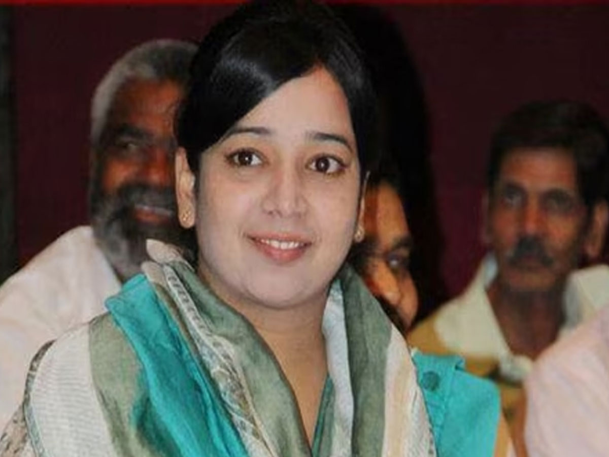 पूर्व कांग्रेस पार्षद इशरत जहां समेत 12 लोगों के खिलाफ आरोप तय ; दिल्ली दंगे से जुड़ा है मामला पूर्व कांग्रेस पार्षद इशरत जहां समेत 12 लोगों के खिलाफ आरोप तय ; दिल्ली दंगे से जुड़ा है मामला