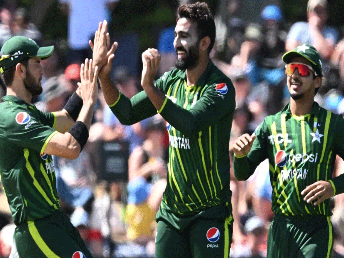 NZ vs PAK: पाकिस्तान के गेंदबाजों ने बचाई लाज, आखिरी T20 मैच में कीवी टीम को दी करारी शिकस्त NZ vs PAK: पाकिस्तान के गेंदबाजों ने बचाई लाज, आखिरी T20 मैच में कीवी टीम को दी करारी शिकस्त