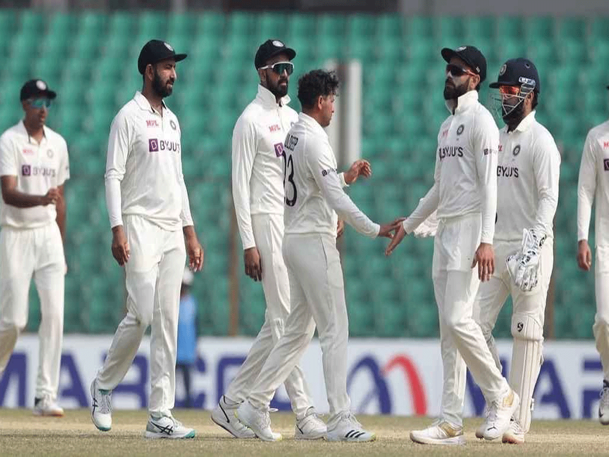 IND vs ENG: 20 हजार रन बनाकर भी टीम इंडिया से बाहर है ये स्टार बल्लेबाज, सचिन -द्रविड़ के रिकॉर्ड के हैं करीब IND vs ENG: 20 हजार रन बनाकर भी टीम इंडिया से बाहर है ये स्टार बल्लेबाज, सचिन -द्रविड़ के रिकॉर्ड के हैं करीब