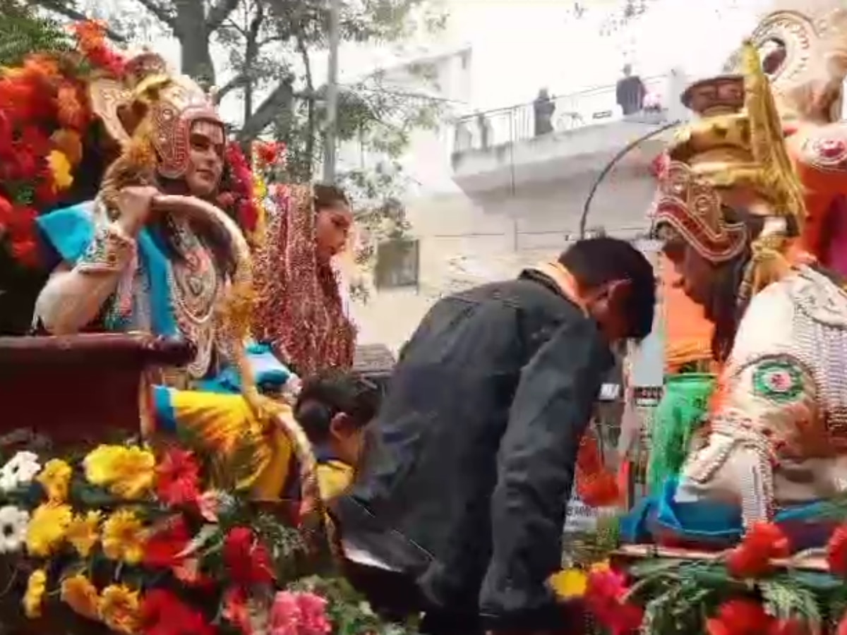 Ram Mandir Inauguration: राम के जयकारों से गूंजी दिल्ली, विशाल शोभायात्रा में रामायण के चरित्रों का किया गया वर्णन 