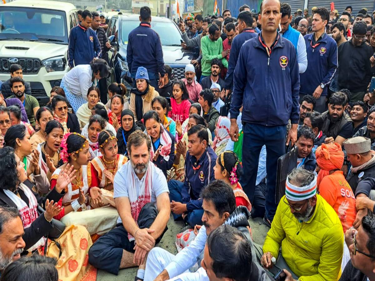 प्रधानमंत्री पर राहुल गांधी का बड़ा हमला; कहा- PM तय करेंगे कि कौन कब मंदिर जाएगा? प्रधानमंत्री पर राहुल गांधी का बड़ा हमला; कहा- PM तय करेंगे कि कौन कब मंदिर जाएगा?