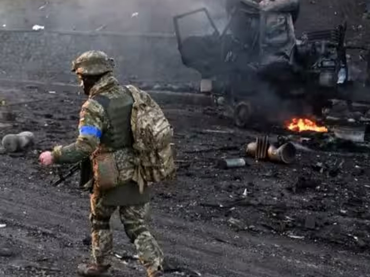 Russia Ukraine War: डोनेट्स्क में यूक्रेन ने की भीषण गोलीबारी; 27 लोगों की मौत, 25 घायल Russia Ukraine War: डोनेट्स्क में यूक्रेन ने की भीषण गोलीबारी; 27 लोगों की मौत, 25 घायल