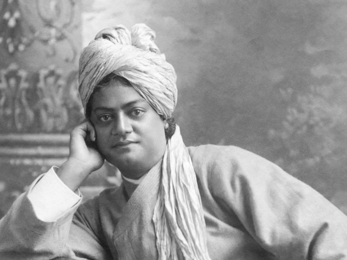 Swami Vivekananda Ji: स्वामी विवेकानंद जी के ये विचार नौजवानों में भर देते हैं जोश, फॉलो करते ही खुल जाते हैं सफलता के रास्ते