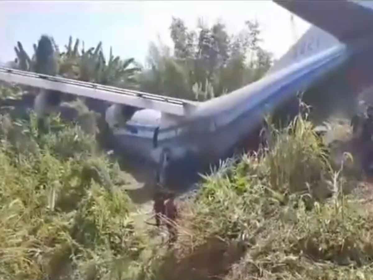 Plane Crashes in Mizoram: मिजोरम में म्यांमार सेना का प्लेन क्रैश, विमान में 14 लोग थे सवार