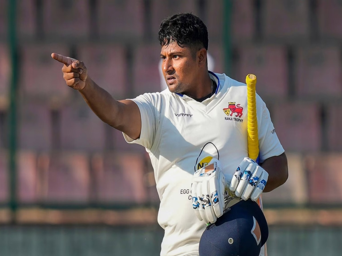 Sarfaraz Khan Award: सरफराज खान को मिला 'माधवराव सिंधिया' अवॉर्ड, क्या डेब्यू का रास्ता होगा साफ? Sarfaraz Khan Award: सरफराज खान को मिला 'माधवराव सिंधिया' अवॉर्ड, क्या डेब्यू का रास्ता होगा साफ?