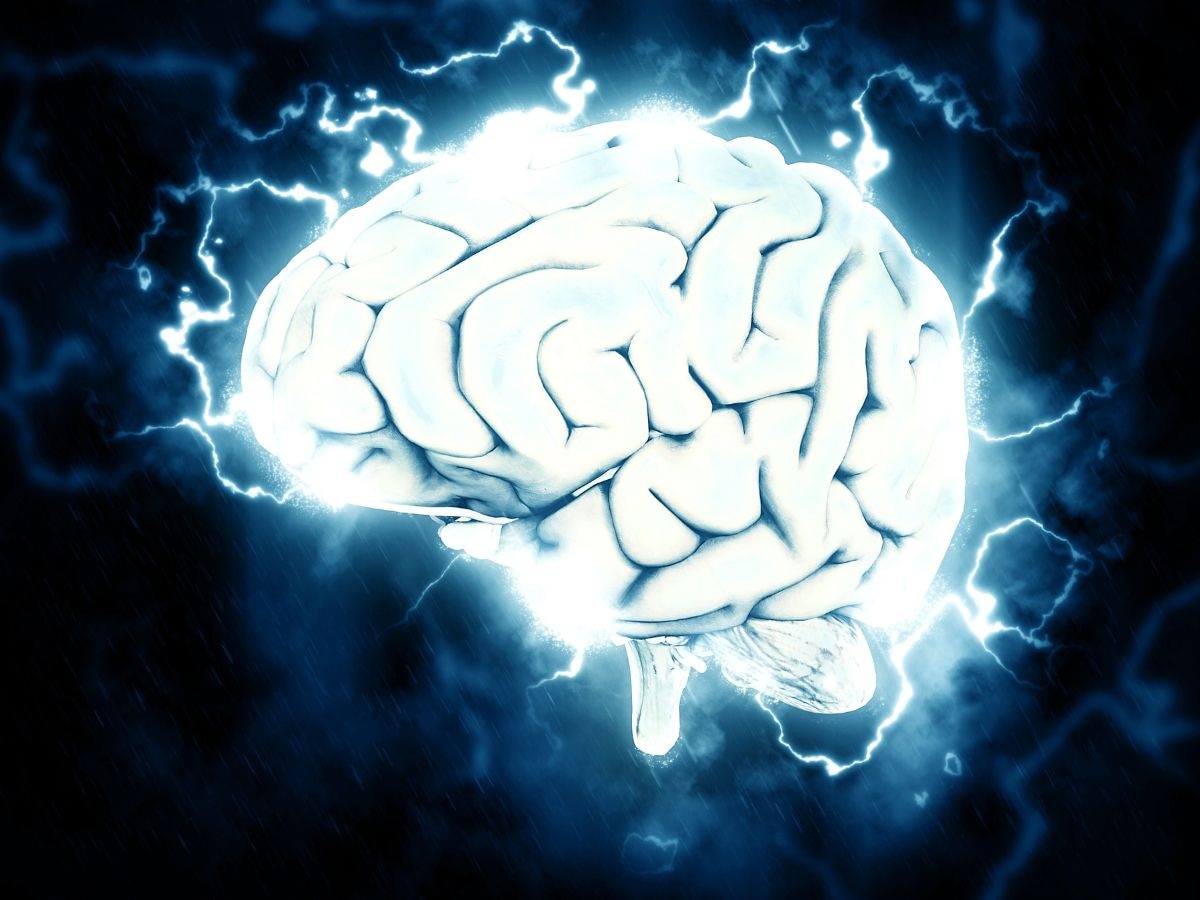 Brain Health: दिमाग को नुकसान पहुंचा सकती हैं ये 6 आदतें, समय रहते बदलें अपनी लाइफस्टाइल