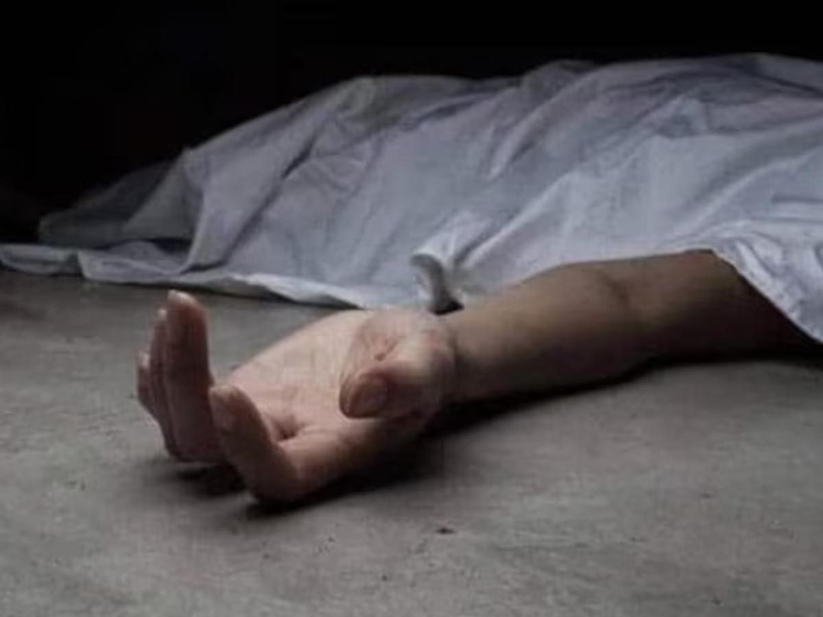 मुस्लिम लड़के से प्यार करती थी बहन; नाराज़ भाई ने बहन के साथ मां से किया ऐसा सुलूक, जिसकी नहीं थी उम्मीद मुस्लिम लड़के से प्यार करती थी बहन; नाराज़ भाई ने बहन के साथ मां से किया ऐसा सुलूक, जिसकी नहीं थी उम्मीद