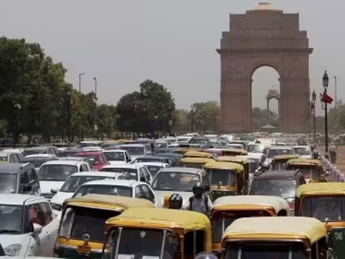 Delhi Traffic Advisory: गणतंत्र दिवस को लेकर पुलिस ने जारी की ट्रैफिक एडवाइजरी, घर से निकलने से पहले पढ़ें ये खबर