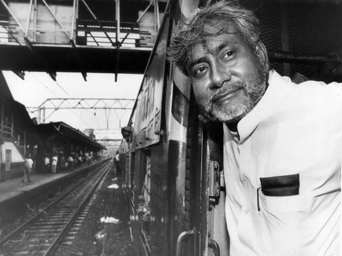 खेल बदला, खिलाड़ी बदले, पर कप्तान नहीं... कैसा रहा नीतीश कुमार का सियासी सफर?