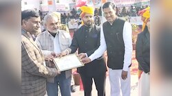 बारां में गणतंत्र दिवस के मौके पर हुए सम्मान समारोह में गरिमा से हटकर मखौल नजर आया
