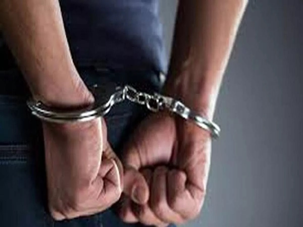 Bihar News: सारण में पुलिस ने गन फैक्ट्री का किया खुलासा, एक आरोपी गिरफ्तार