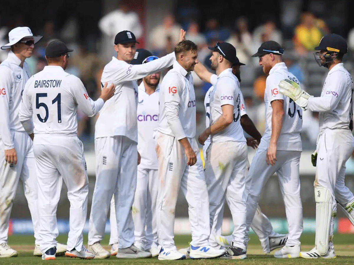 IND VS ENG: हैदराबाद टेस्ट में इंग्लैंड की शानदार जीत, भारत को 28 रनों से हराया; टॉम हार्टेले ने चटकाए 7 विकेट IND VS ENG: हैदराबाद टेस्ट में इंग्लैंड की शानदार जीत, भारत को 28 रनों से हराया; टॉम हार्टेले ने चटकाए 7 विकेट