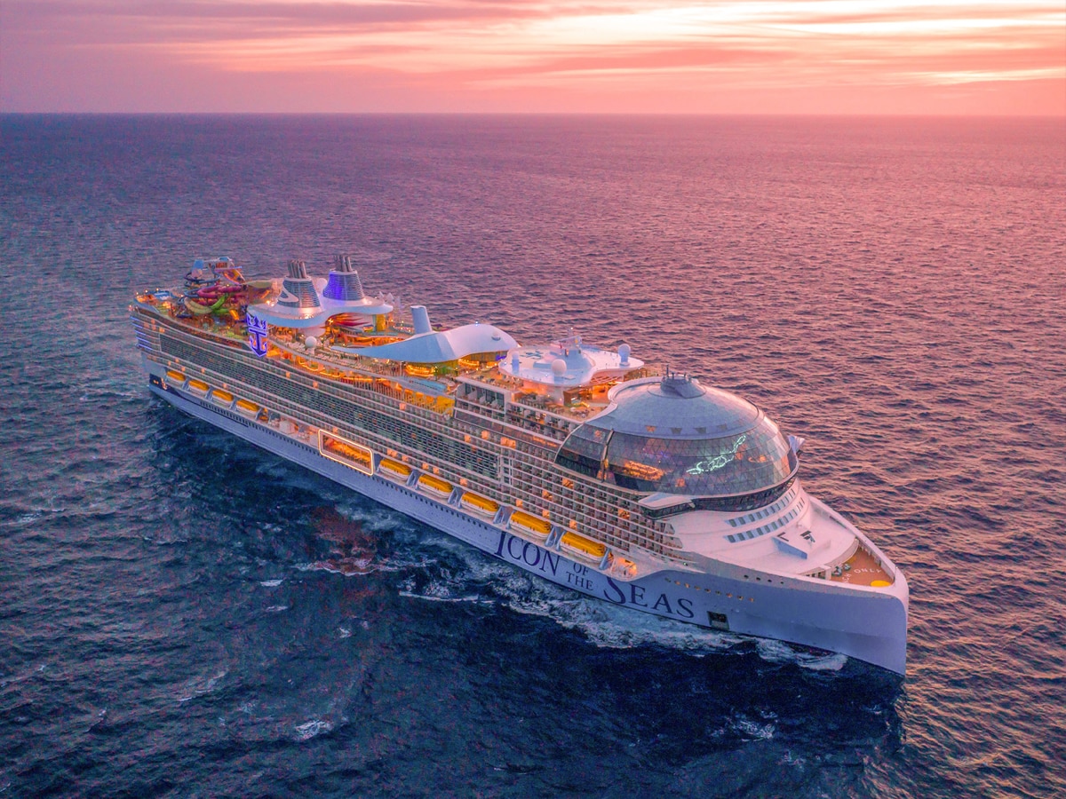 World Biggest Royal Caribbean Cruise Five Times Big Than Titanic See ...