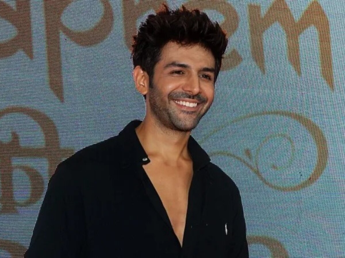 Kartik Aryan: फिल्मफेयर अवार्ड्स में कार्तिक आर्यन को देख फैंस हुए बेकाबू, हादसे का शिकार होने से बचे एक्टर!