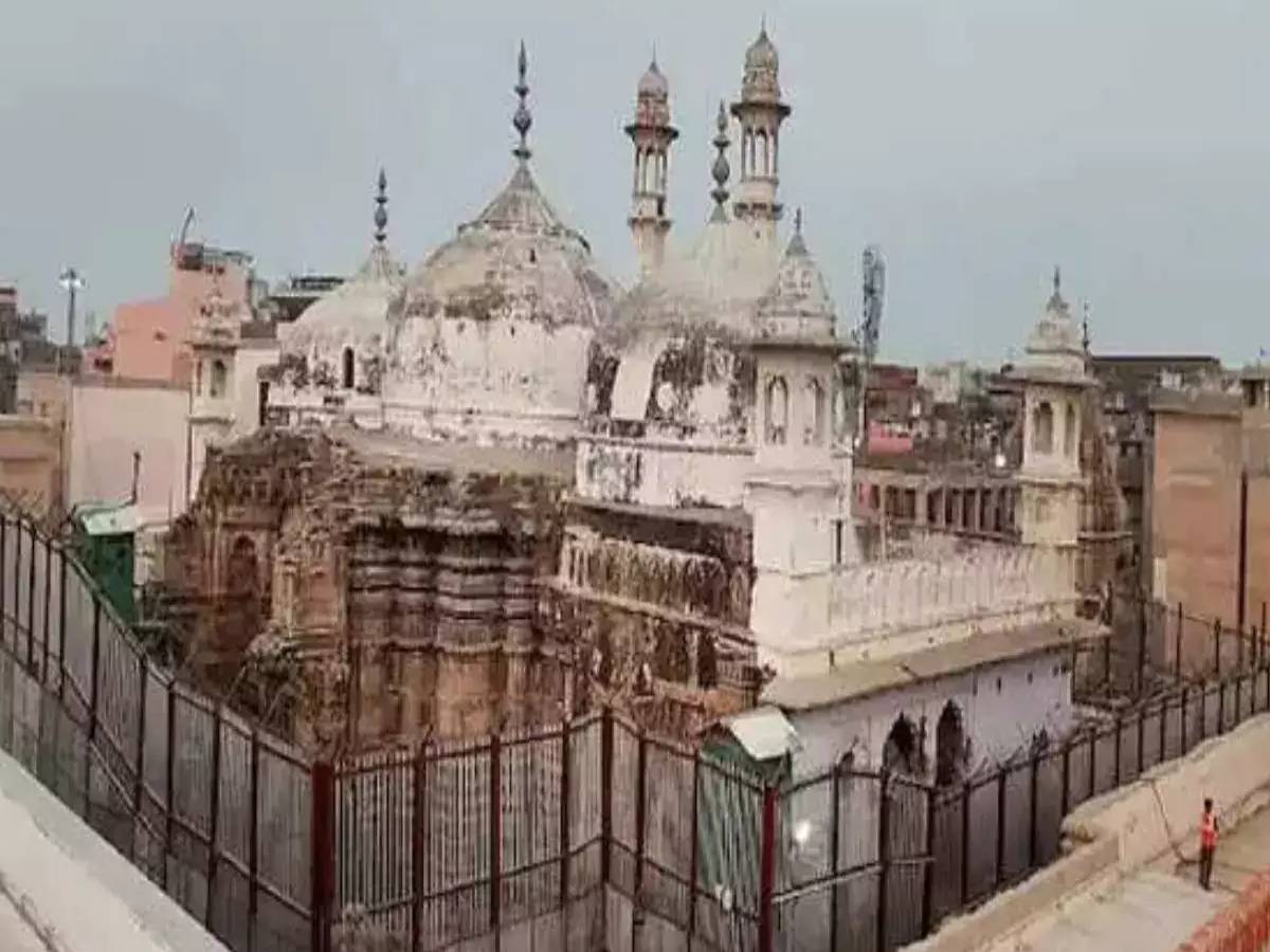 ज्ञानवापी की सर्वे रिपोर्ट पर भड़की अंजुमन इंतेजामिया ; कहा- "झूठी कहानी गढ़ रहा ASI" ज्ञानवापी की सर्वे रिपोर्ट पर भड़की अंजुमन इंतेजामिया ; कहा- "झूठी कहानी गढ़ रहा ASI"