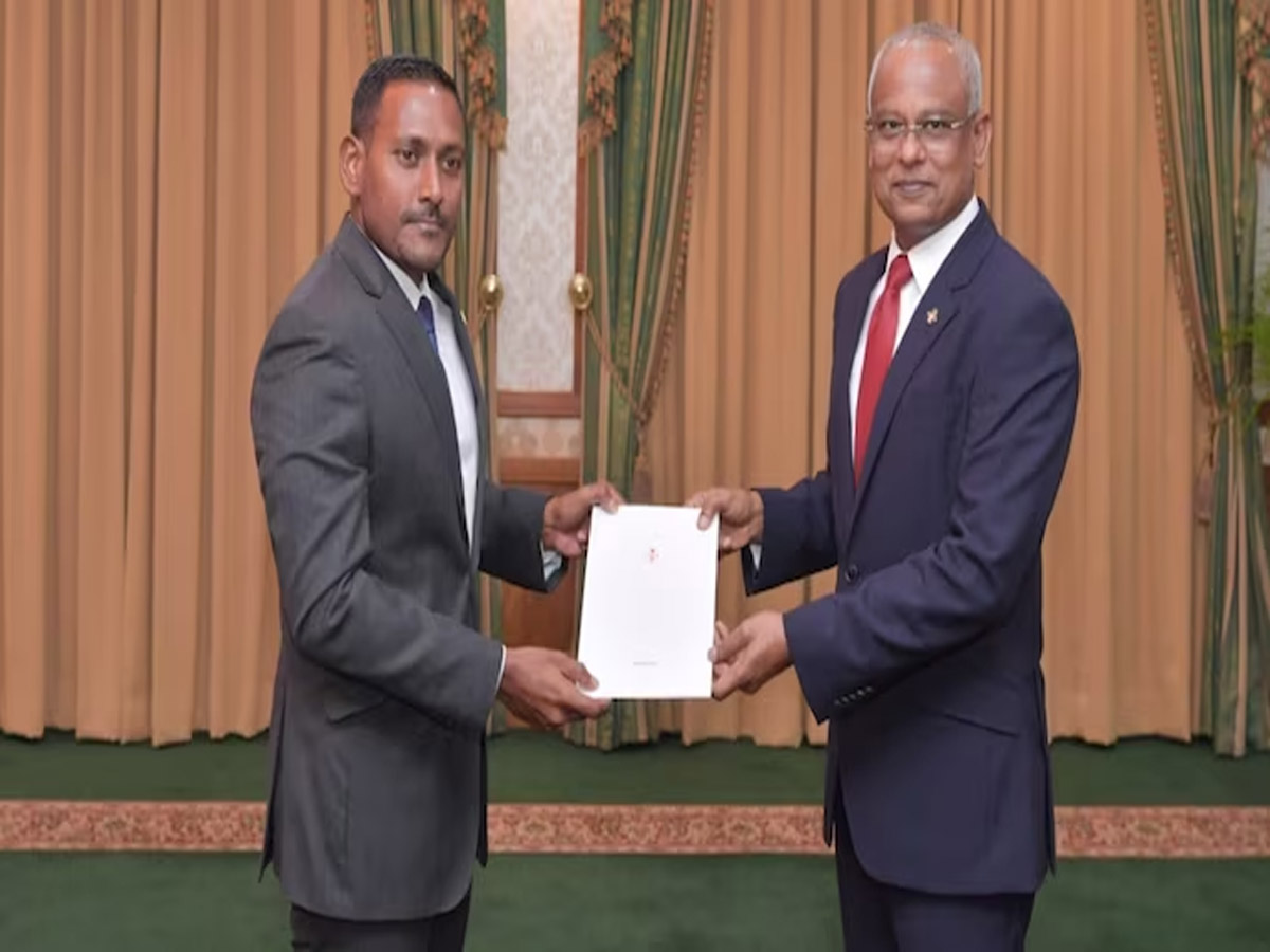 Maldives Prosecutor Attacked: प्रोसिक्यूटर शमीम पर हमला, पूर्व सरकार के जरिए किए गए थे नियुक्त Maldives Prosecutor Attacked: प्रोसिक्यूटर शमीम पर हमला, पूर्व सरकार के जरिए किए गए थे नियुक्त