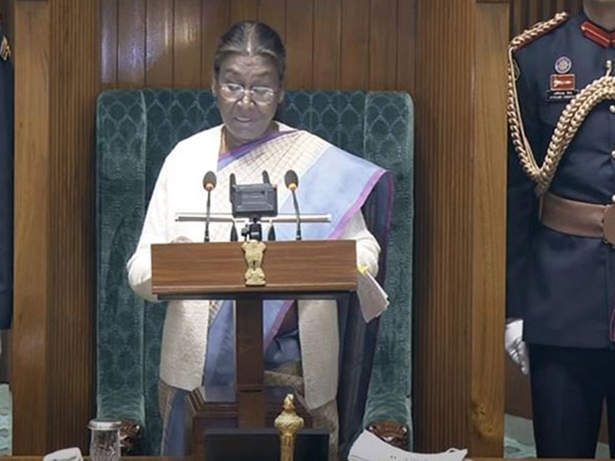 President Parliament Address: मोदी सरकार में कितना निखरा भारत? पढ़ें- राष्ट्रपति के अभिभाषण की बड़ी बातें