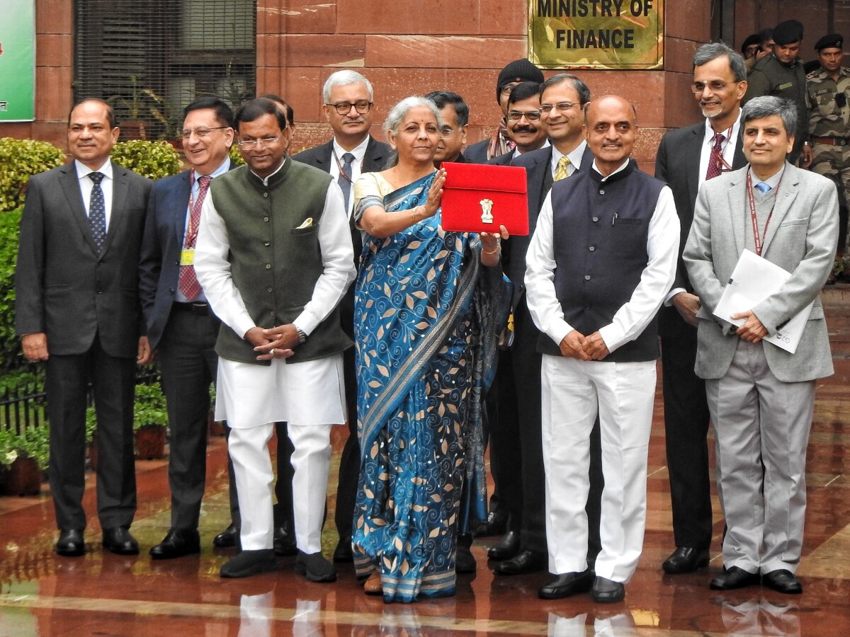 Budget 2024 Finance Minister Nirmala Sitharaman saree Colour Messages