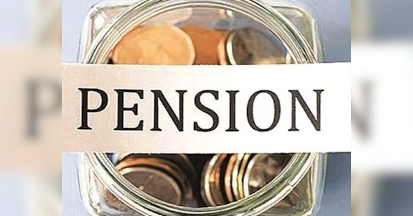 Old Pension Scheme: सरकारी कर्मचारियों के लिए अच्छी खबर, इस राज्य में पुरानी पेंशन योजना लागू