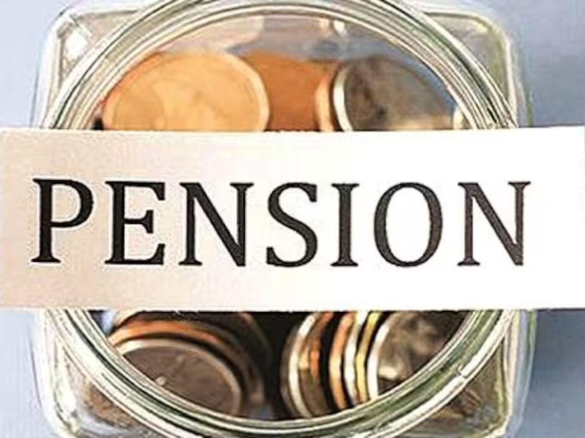 Old Pension Scheme: सरकारी कर्मचारियों के लिए अच्छी खबर, इस राज्य में पुरानी पेंशन योजना लागू