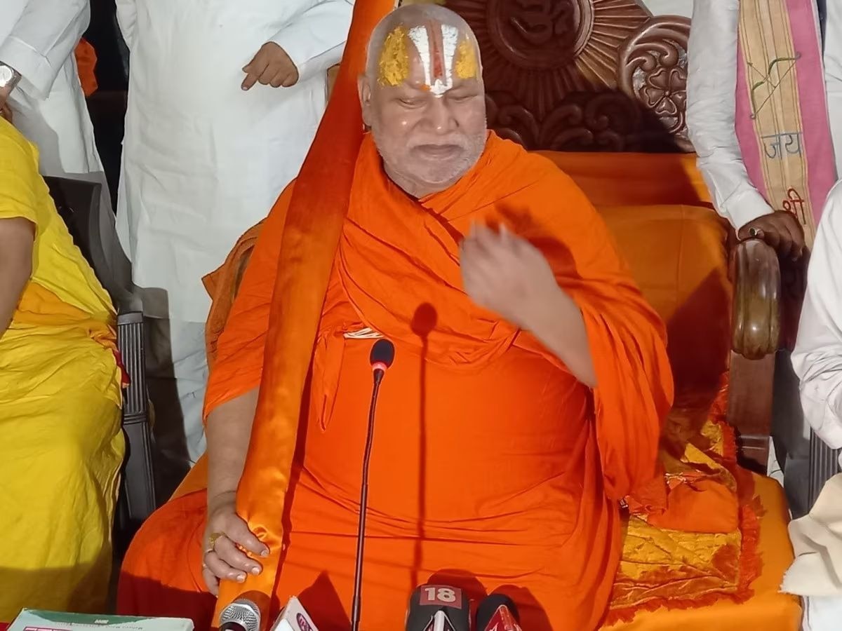 Swami Rambhadracharya Maharaj Health Update