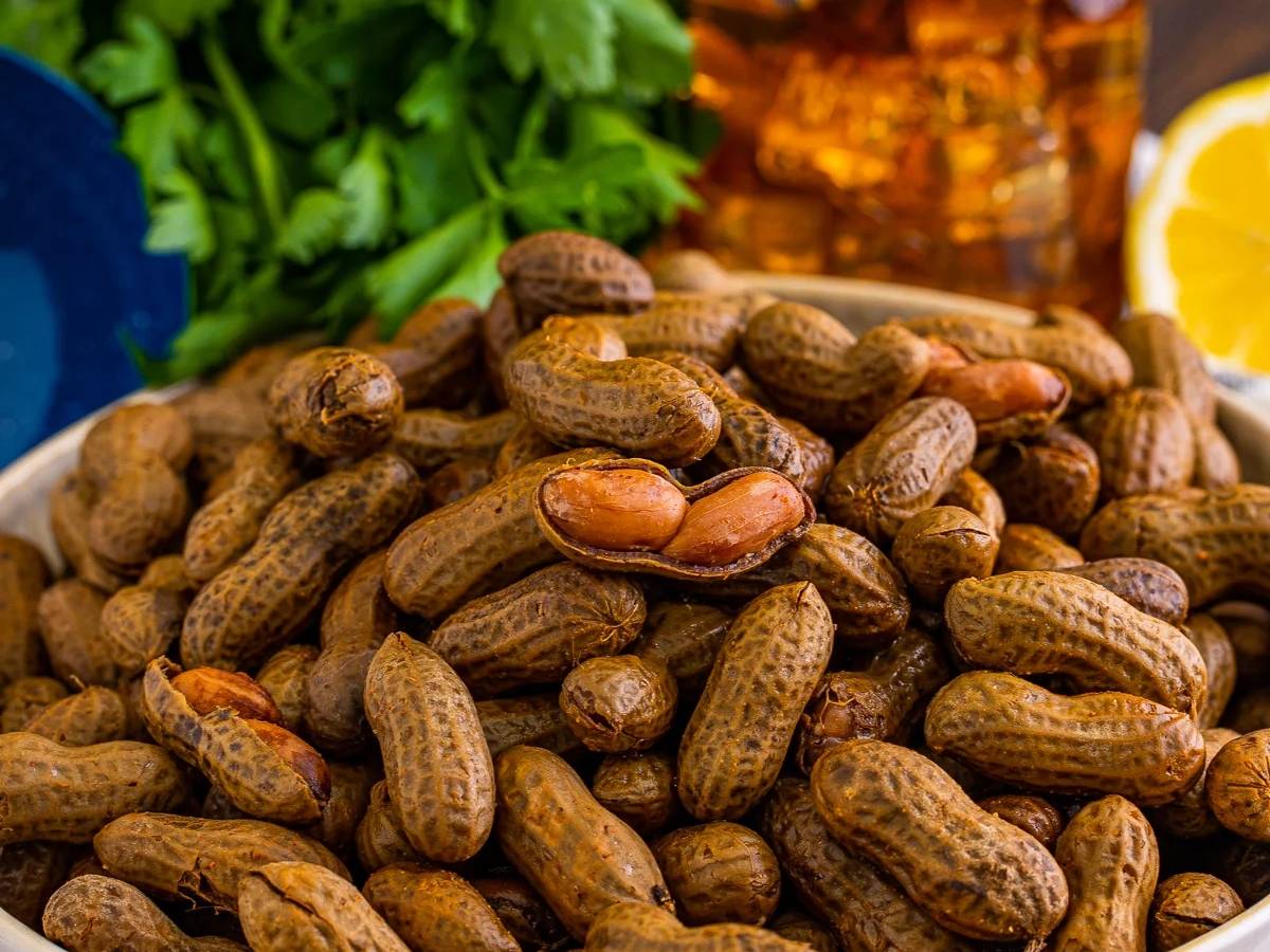 Consumption of boiled peanuts is a treasure of health | Boiled ...