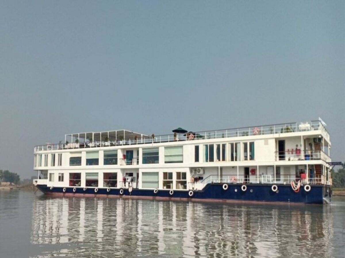 Bhitarkanika Waterways: ଭିତରକନିକା ଜଳପଥରେ ଯାତ୍ରା କରିବ ବିଳାସପୂର୍ଣ୍ଣ ଜାହାଜ Bhitarkanika Waterways: ଭିତରକନିକା ଜଳପଥରେ ଯାତ୍ରା କରିବ ବିଳାସପୂର୍ଣ୍ଣ ଜାହାଜ