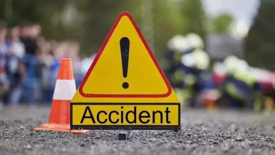 Road Accident: ମର୍ମନ୍ତୁଦ ସଡକ ଦୁର୍ଘଟଣା, ବାଇକ ଉପରେ ଚଢିଗଲା ଟ୍ୟାଙ୍କର