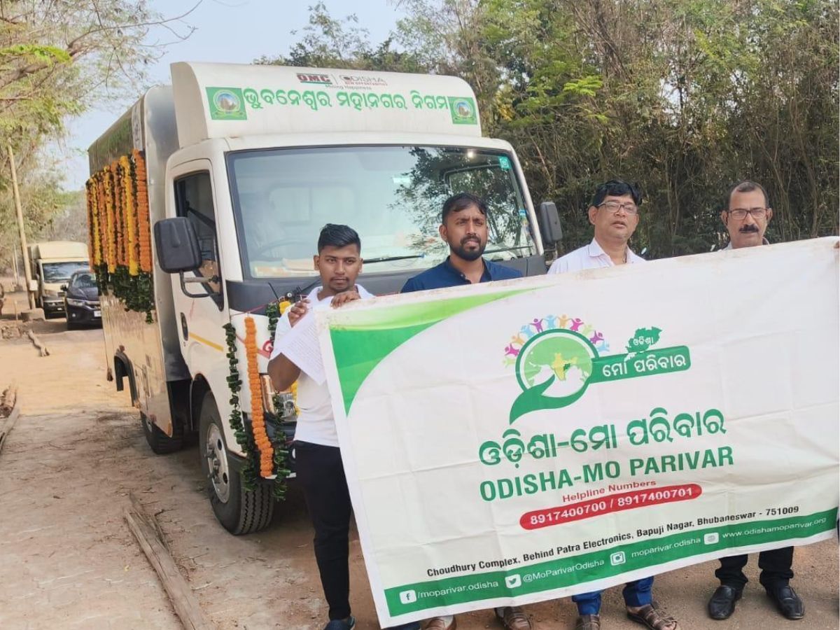 ବେଙ୍ଗାଲୁରୁରେ ମୃତ ଶ୍ରୀକାନ୍ତଙ୍କ ପରିବାରକୁ ସାହା ହେଲେ ରାଜ୍ୟ ସରକାର ବେଙ୍ଗାଲୁରୁରେ ମୃତ ଶ୍ରୀକାନ୍ତଙ୍କ ପରିବାରକୁ ସାହା ହେଲେ ରାଜ୍ୟ ସରକାର