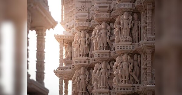 UAE में मंदिर बनने के लिए 27 साल चला है संघर्ष, जानें इस मिशन की हर कहानी