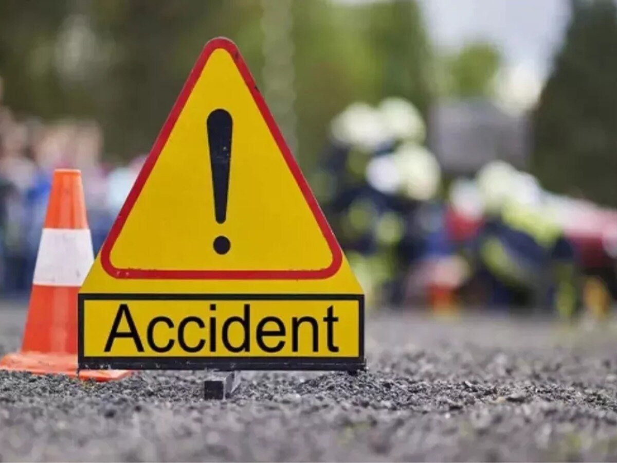 Accident News: लोडर बना काल 3 की मौके पर गई जान, फर्रुखाबाद में भीषण सड़क हादसा