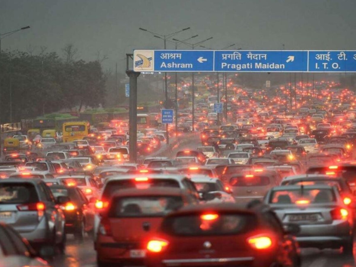 Delhi Traffic Update: कल दिल्ली में किसानों का निकलेगा जुलूस, इन रास्तों पर रहेगा भारी जाम