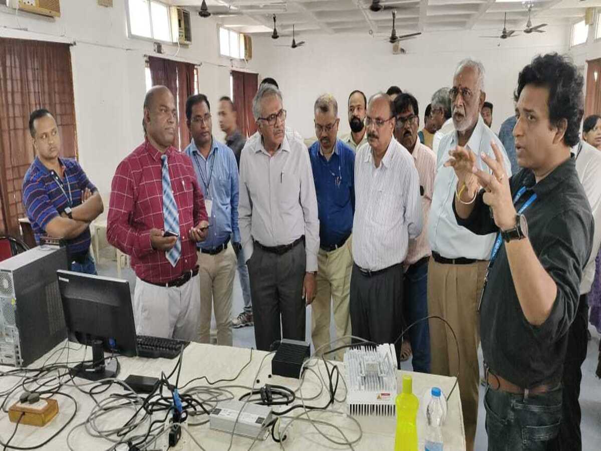 Berhampur NIST College: ନିଷ୍ଟ ବୈଷୟିକ ଶିକ୍ଷାନୁଷ୍ଠାନ ପରିସରରେ ୱୟାରଲେସ ନେଟୱାର୍କ କେନ୍ଦ୍ର ଉଦଘାଟିତ Berhampur NIST College: ନିଷ୍ଟ ବୈଷୟିକ ଶିକ୍ଷାନୁଷ୍ଠାନ ପରିସରରେ ୱୟାରଲେସ ନେଟୱାର୍କ କେନ୍ଦ୍ର ଉଦଘାଟିତ