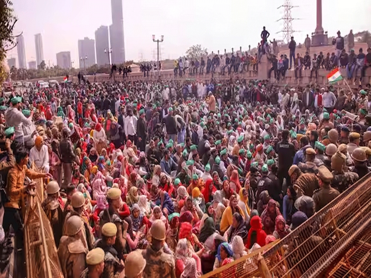 Noida Kisan Protest: किसान प्रदर्शन के बाद बैठक का नहीं निकला कोई नतीजा, 16 फरवरी को 'भारत बंद' का किया ऐलान