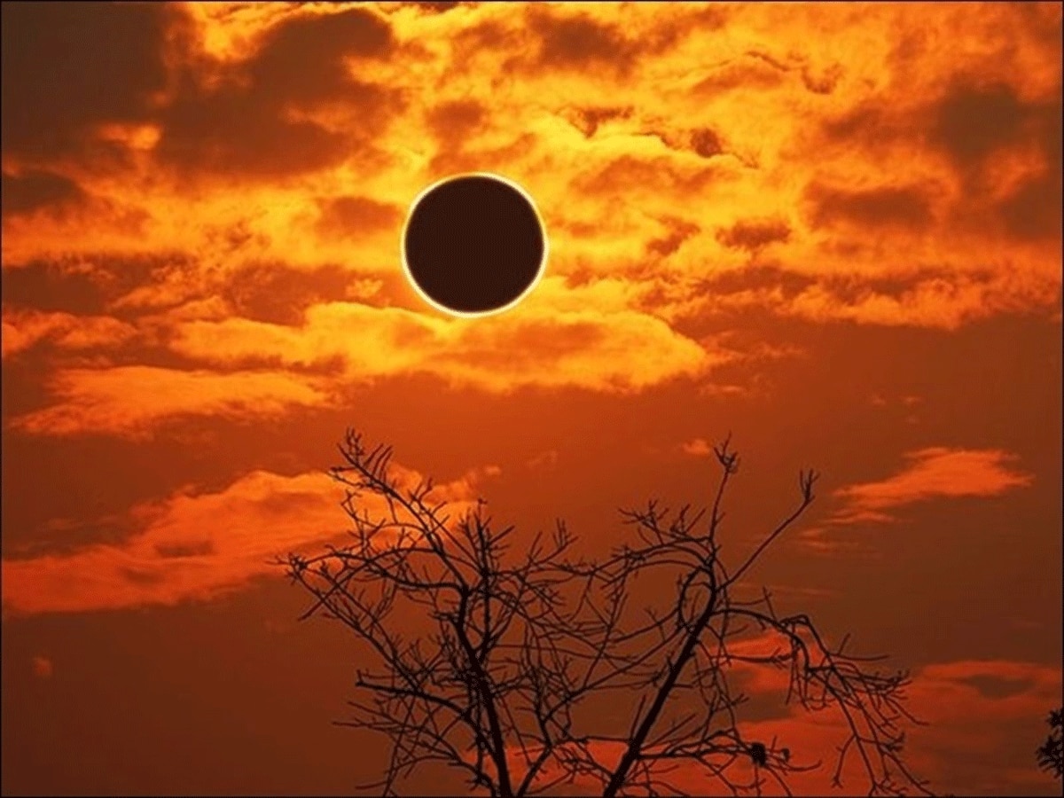 Surya Grahan 2024: इस दिन लगेगा साल का पहला सूर्य ग्रहण, होली पर होगा चंद्र ग्रहण का साया, सूतक काल नहीं होगा मान्य