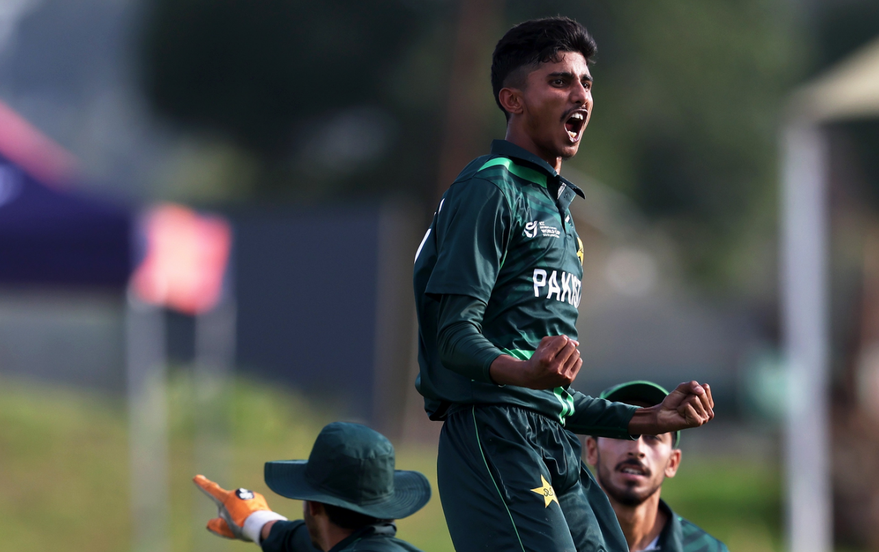 Who is ali raza pakistan 15 year old fast bowler lethal bowling against ...