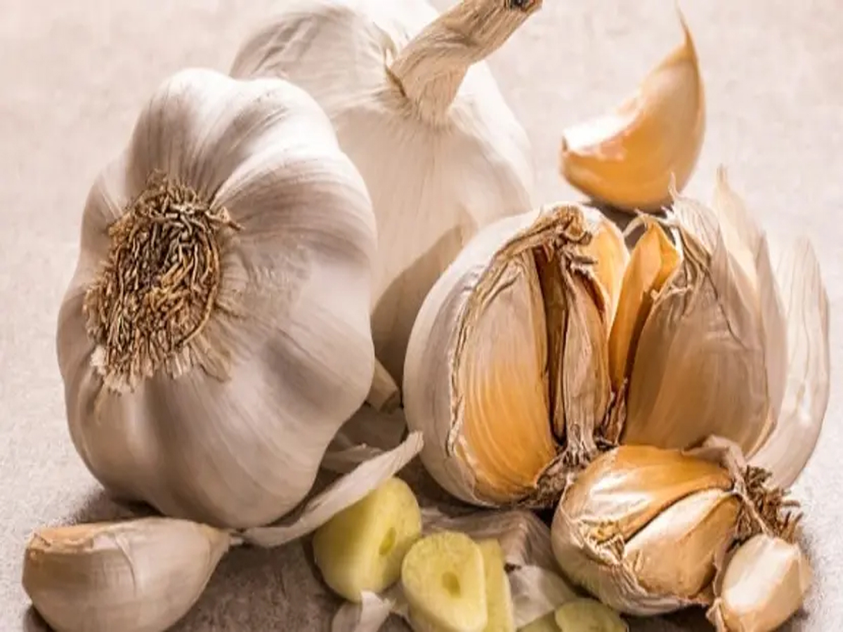 Garlic Price: ୬୦୦ ଟଙ୍କା ଡେଇଁଲା ରସୁଣ ଦର Garlic Price: ୬୦୦ ଟଙ୍କା ଡେଇଁଲା ରସୁଣ ଦର