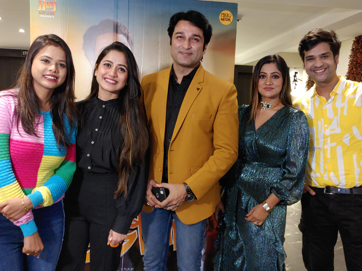 Odia Movie: ଓଡିଶାର ୨୫ଟି ପ୍ରେକ୍ଷାଳୟରେ ମୁକ୍ତିଲାଭ କଲା "କେମିତି ଏ ସମ୍ପର୍କ" Odia Movie: ଓଡିଶାର ୨୫ଟି ପ୍ରେକ୍ଷାଳୟରେ ମୁକ୍ତିଲାଭ କଲା "କେମିତି ଏ ସମ୍ପର୍କ"