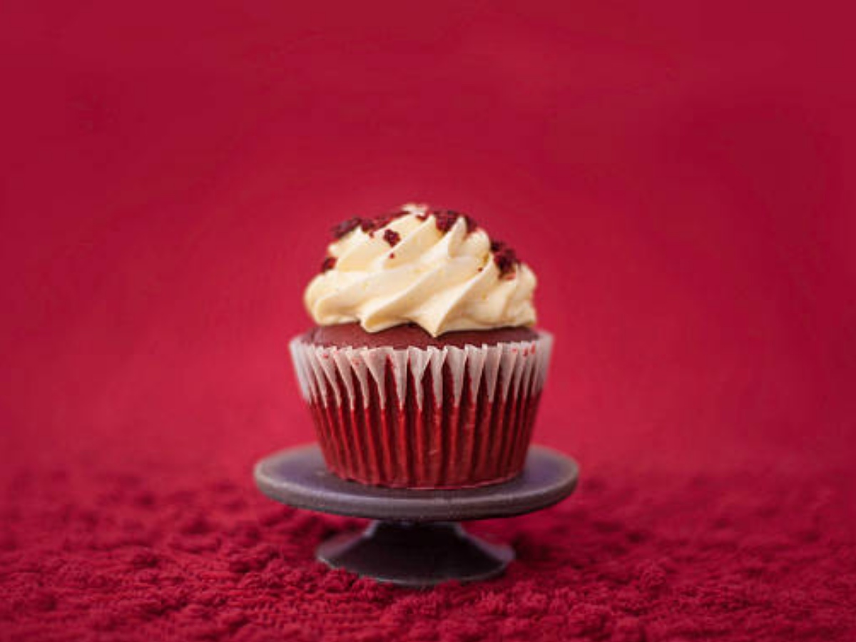 Valentine Day 2024: इस वैलेंटाइन डे 'रेड वेल्वेट कपकेक्स' से करें अपने पार्टनर को सरप्राइज, ट्राई करें ये रेसिपी