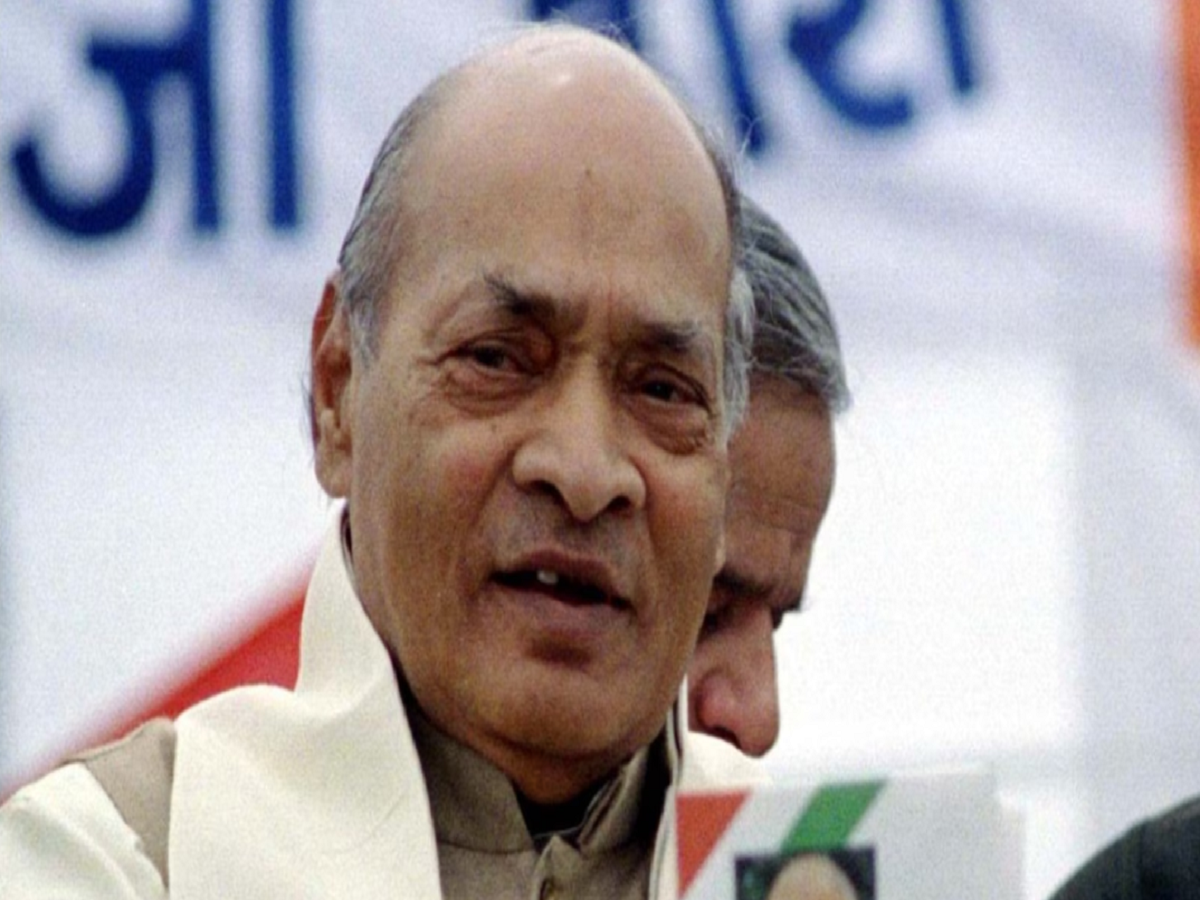 PV Narasimha Rao:ଭାରତ ରତ୍ନ ପିଭି ନରସିଂହା ରାଓଙ୍କ ଶବଧାରାକୁ କାହିଁକି କଂଗ୍ରେସ ମୁଖ୍ୟାଳୟ ଭିତରକୁ ଛଡ଼ା ଯାଇନଥିଲା ? କିଏ କରିଥିଲା ମନା ? PV Narasimha Rao:ଭାରତ ରତ୍ନ ପିଭି ନରସିଂହା ରାଓଙ୍କ ଶବଧାରାକୁ କାହିଁକି କଂଗ୍ରେସ ମୁଖ୍ୟାଳୟ ଭିତରକୁ ଛଡ଼ା ଯାଇନଥିଲା ? କିଏ କରିଥିଲା ମନା ?