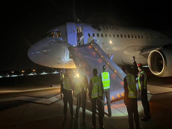  Thailand Chiang Mai Airport: ଯାତ୍ରୀଙ୍କ ପାଇଁ ଉଡ଼ିପାରିଲା ନାହିଁ ବିମାନ; ଜାଣନ୍ତୁ ପୁରା ଘଟଣାକ୍ରମ