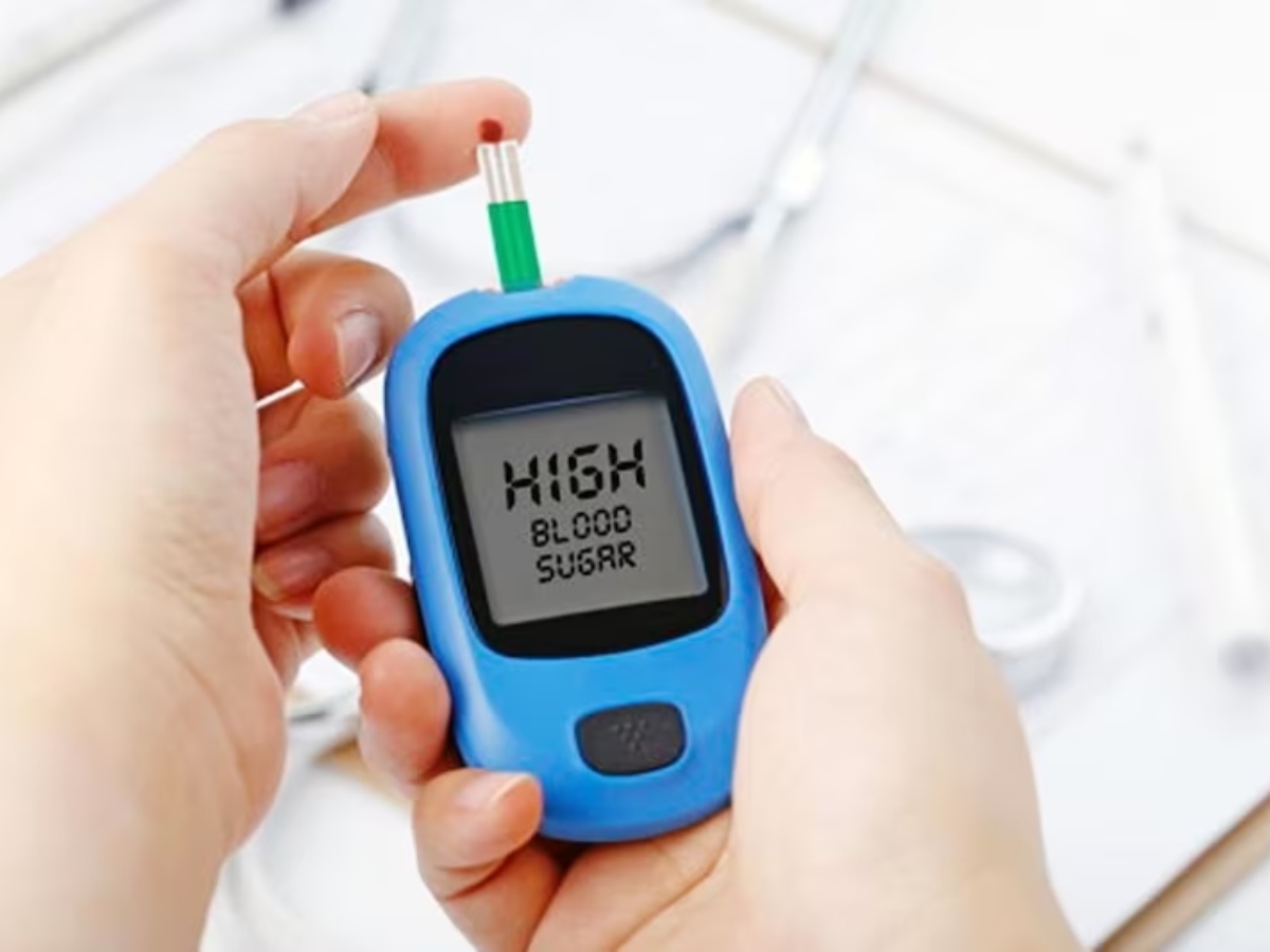 Coconut benefits: खाली पेट कच्चा नारियल खाने से इम्यूनिटी होगी मजबूत, शरीर को मिलेंगे कई तरह के फायदे.... 15 ब्लड शुगर को कंट्रोल