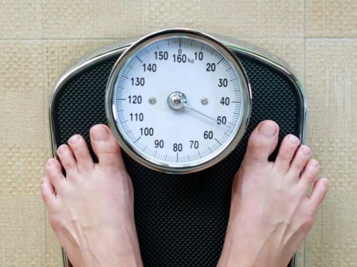 Coconut benefits: खाली पेट कच्चा नारियल खाने से इम्यूनिटी होगी मजबूत, शरीर को मिलेंगे कई तरह के फायदे.... 14 वजन कम