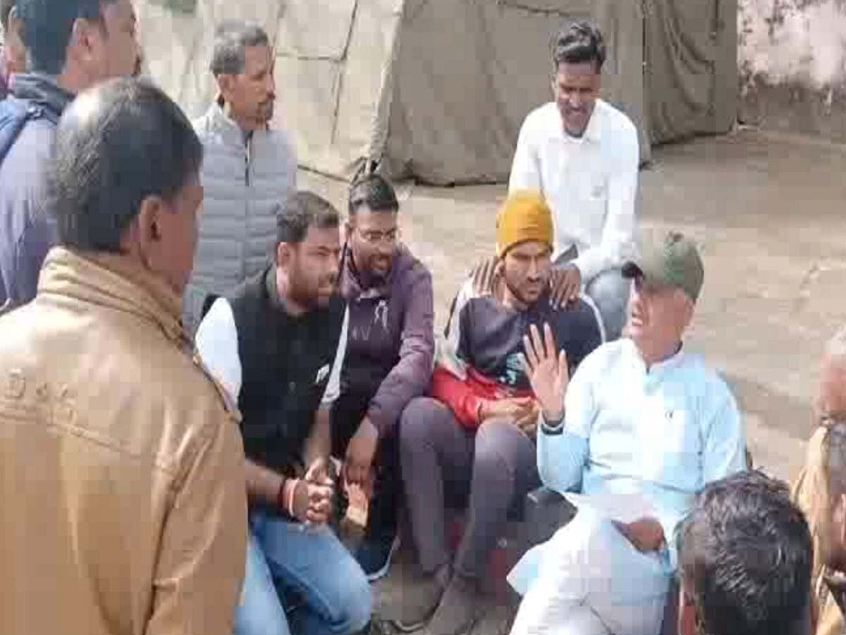 Pratapgarh News: राजस्व मंत्री हेमंत मीणा ने की जनसुनवाई, पीड़ितों को राहत देने के दिए निर्देश 