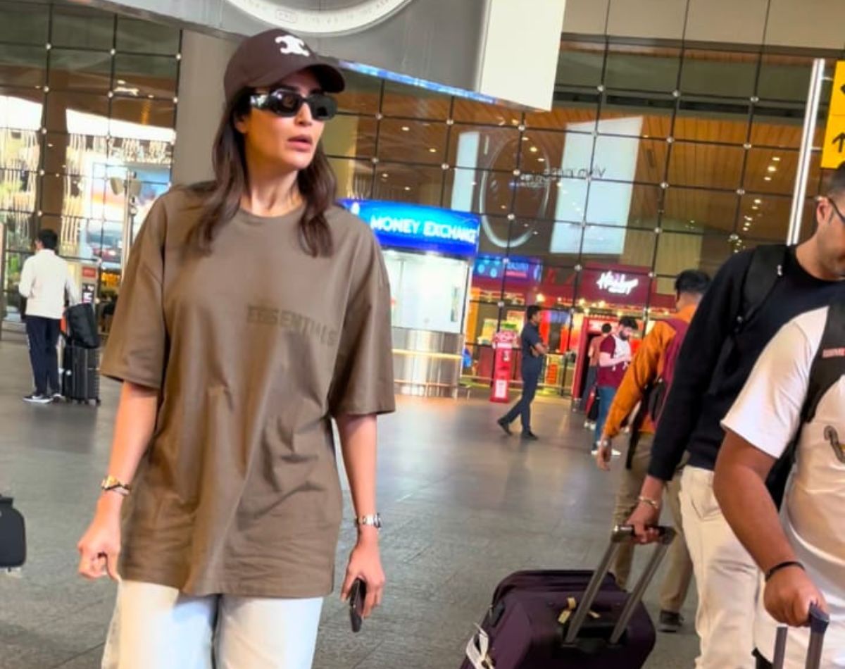 लूज कपड़ों में दिखीं करिश्मा तन्ना